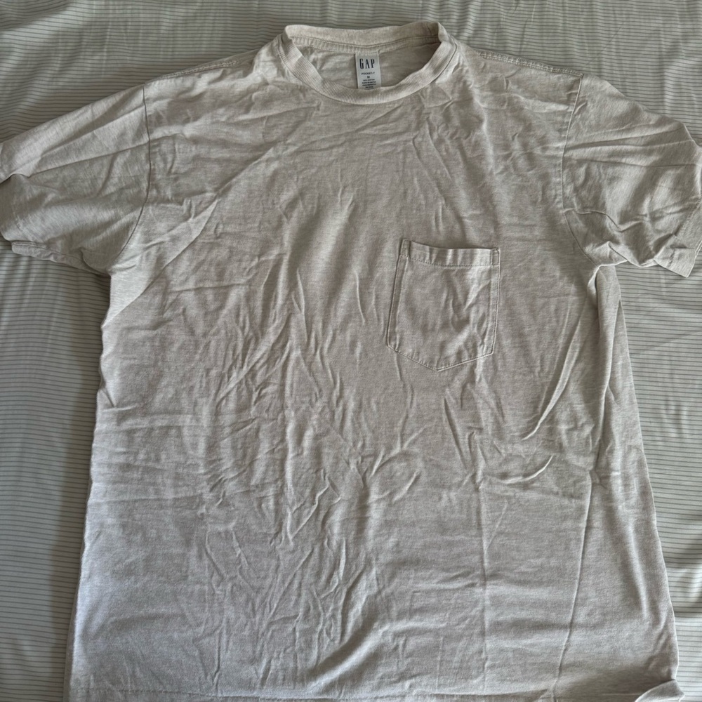 GAP Men's Short Sleeve Beige Tee